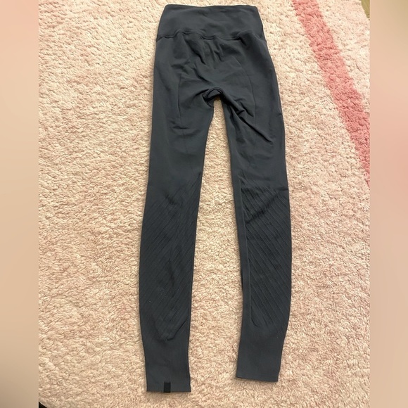 lululemon athletica Pants - LULULEMON Blue Grey Mesh Design Leggings